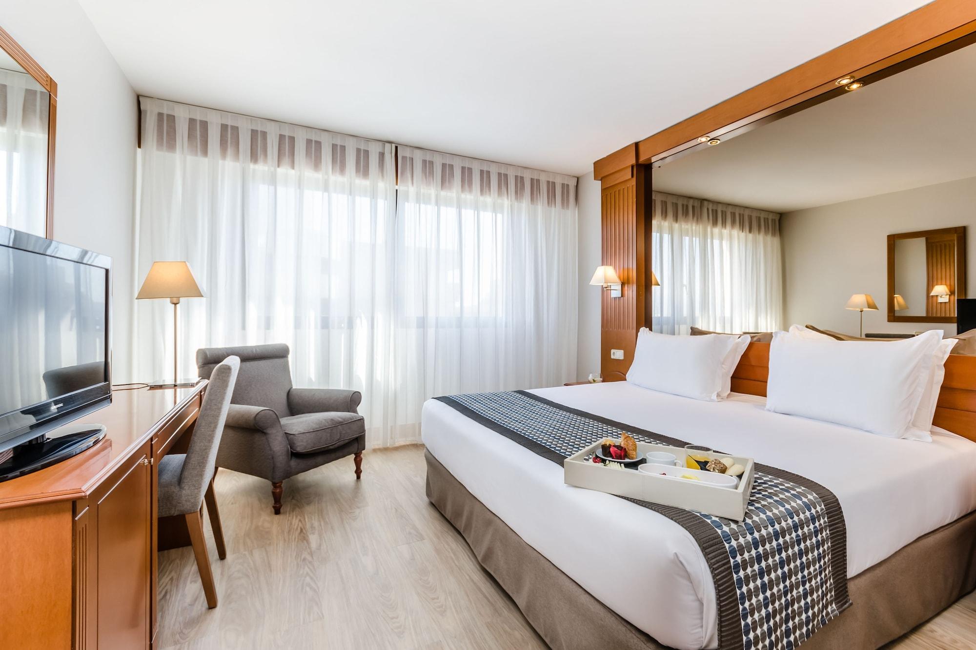 Exe Campus Otel Cerdanyola del Valles Dış mekan fotoğraf
