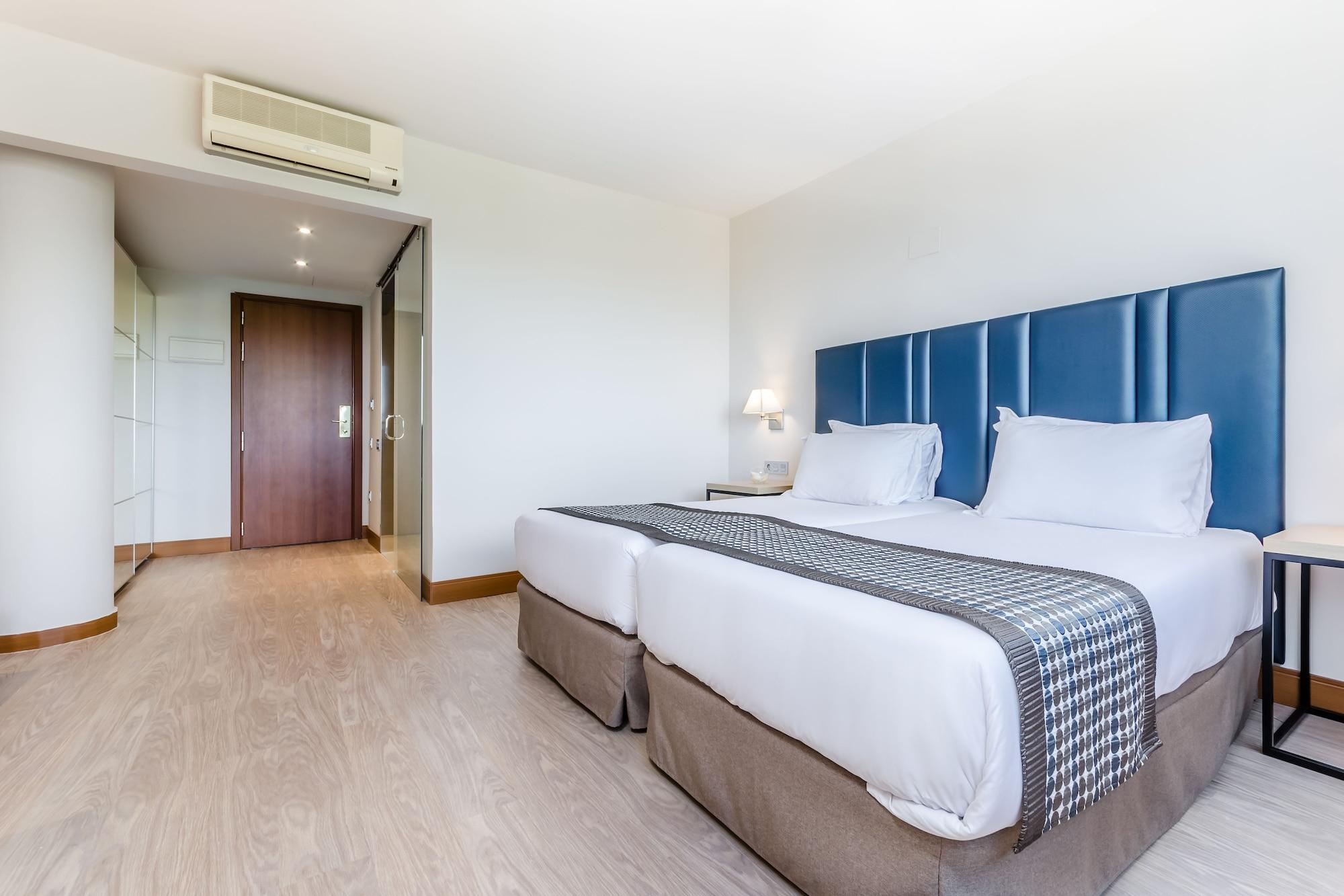Exe Campus Otel Cerdanyola del Valles Dış mekan fotoğraf