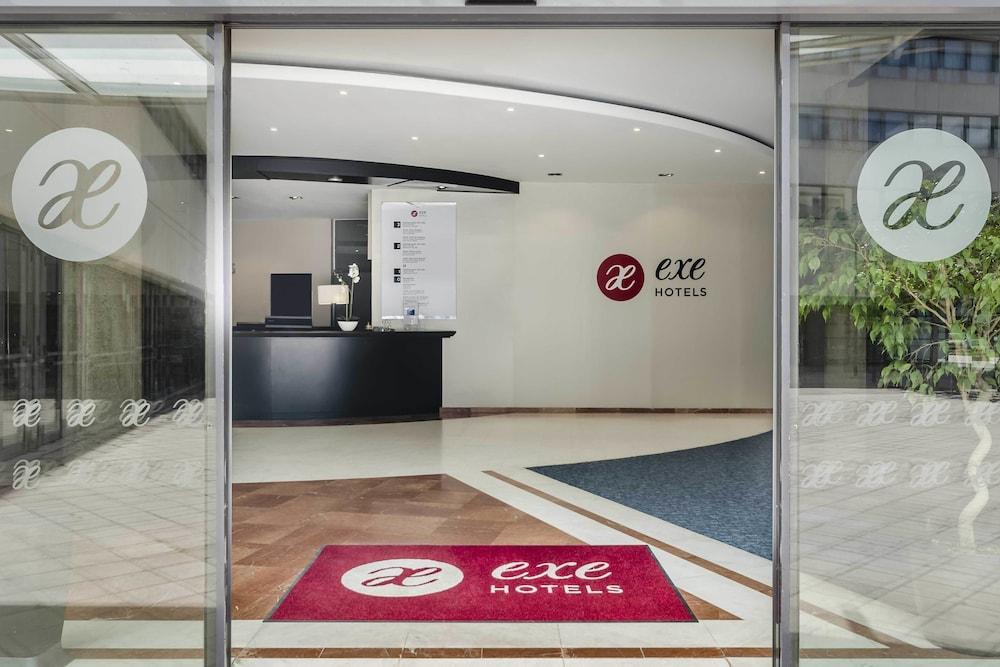 Exe Campus Otel Cerdanyola del Valles Dış mekan fotoğraf