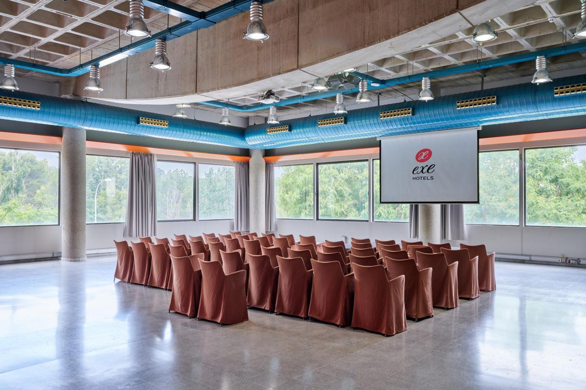 Exe Campus Otel Cerdanyola del Valles Dış mekan fotoğraf