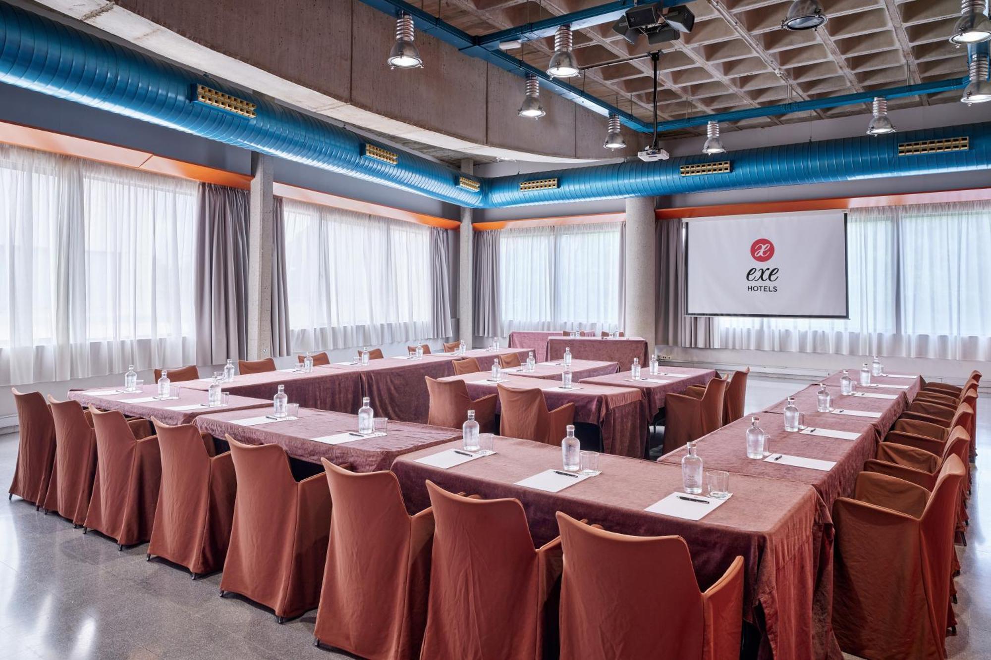 Exe Campus Otel Cerdanyola del Valles Dış mekan fotoğraf