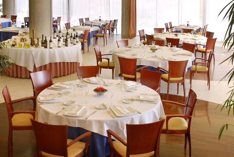Exe Campus Otel Cerdanyola del Valles Dış mekan fotoğraf