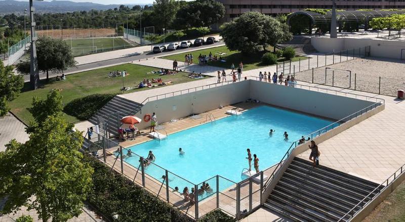 Exe Campus Otel Cerdanyola del Valles Dış mekan fotoğraf