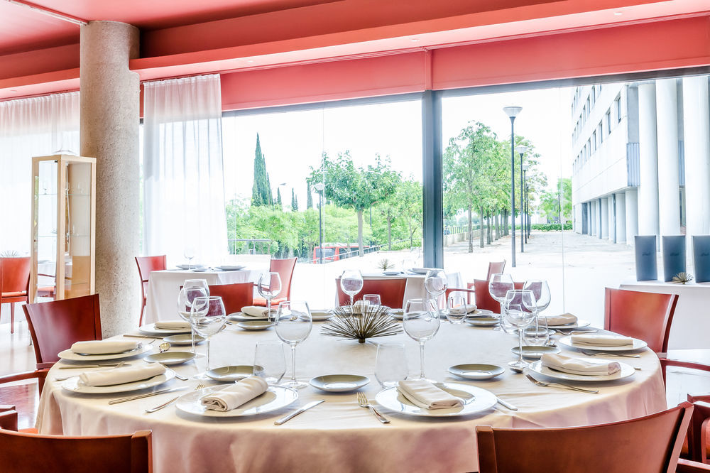Exe Campus Otel Cerdanyola del Valles Dış mekan fotoğraf