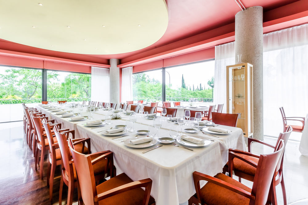 Exe Campus Otel Cerdanyola del Valles Dış mekan fotoğraf