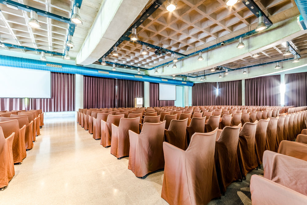 Exe Campus Otel Cerdanyola del Valles Dış mekan fotoğraf