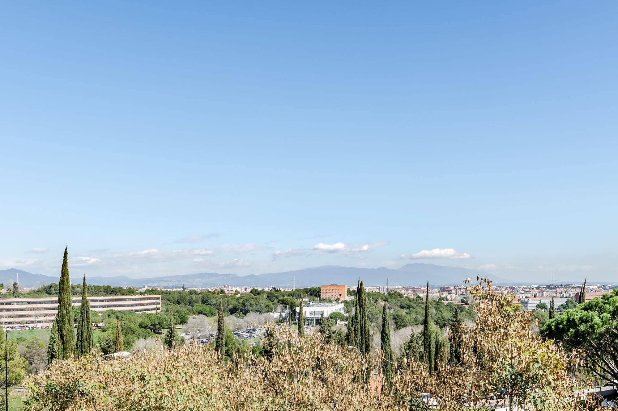 Exe Campus Otel Cerdanyola del Valles Dış mekan fotoğraf
